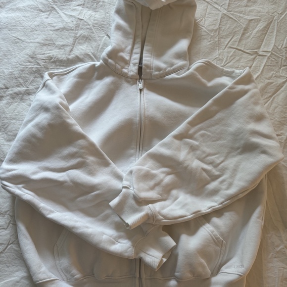 Aritzia TNA sweat fleece zip-up hoodie in white, size Small - Picture 4 of 4